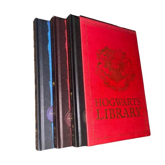 Harry Potter Hogwarts Library: 3 book Hardback Box Set - Picture 1 of 6